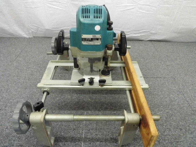 マキタ 仕口用スライドルーター 工具買取致しました。岐阜 大垣 買取専門店 高価買取